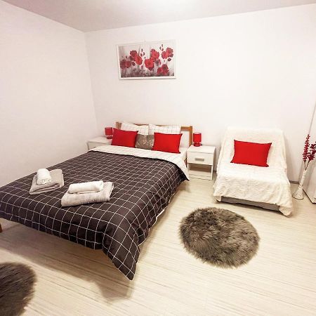 Buzz Apartment Cluj-Napoca Luaran gambar
