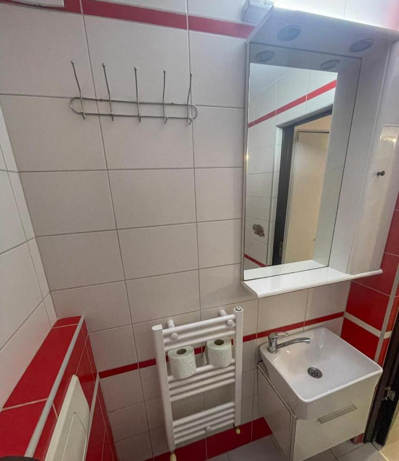 Buzz Apartment Cluj-Napoca Luaran gambar